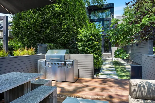 Additional image 31 of 47 Roxborough St