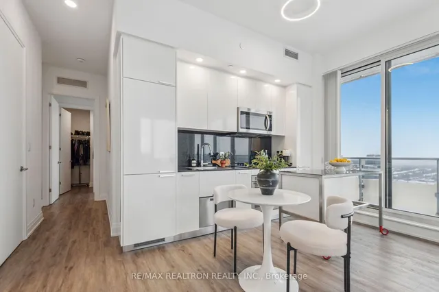 Additional image 2 of 75 Canterbury Pl Unit PH501