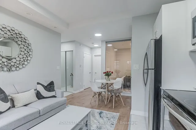 Additional image 13 of 402 The East Mall Unit 213