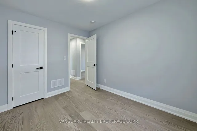 Additional image 27 of 14 Bradfield Ave