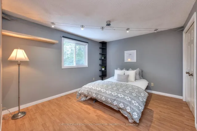 Additional image 26 of 105 Sabrina Cres
