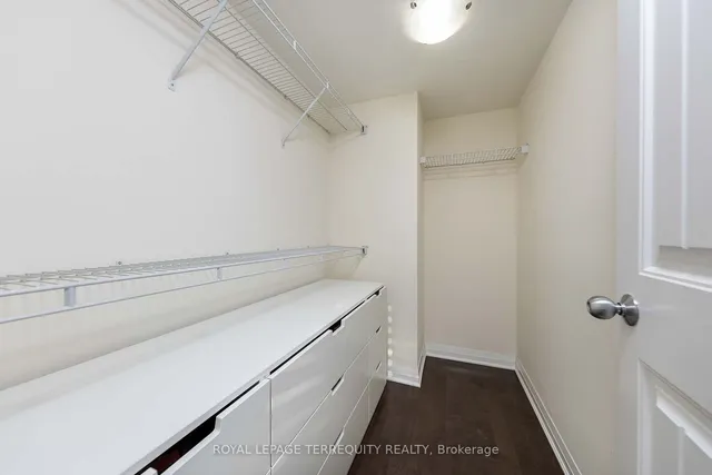 Additional image 19 of 22 Caroline Carpenter Grve