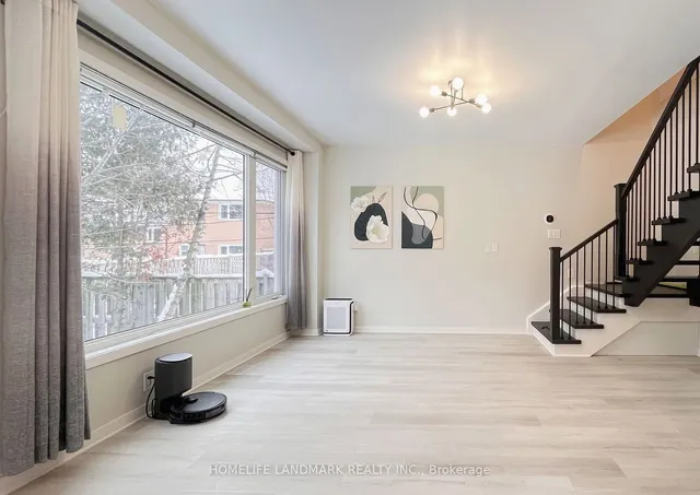 Additional image 6 of 19 Deering Cres