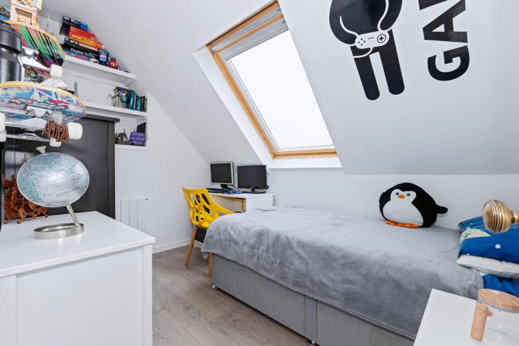 Additional image 26 of Ormonde Way, Shoreham-By-Sea