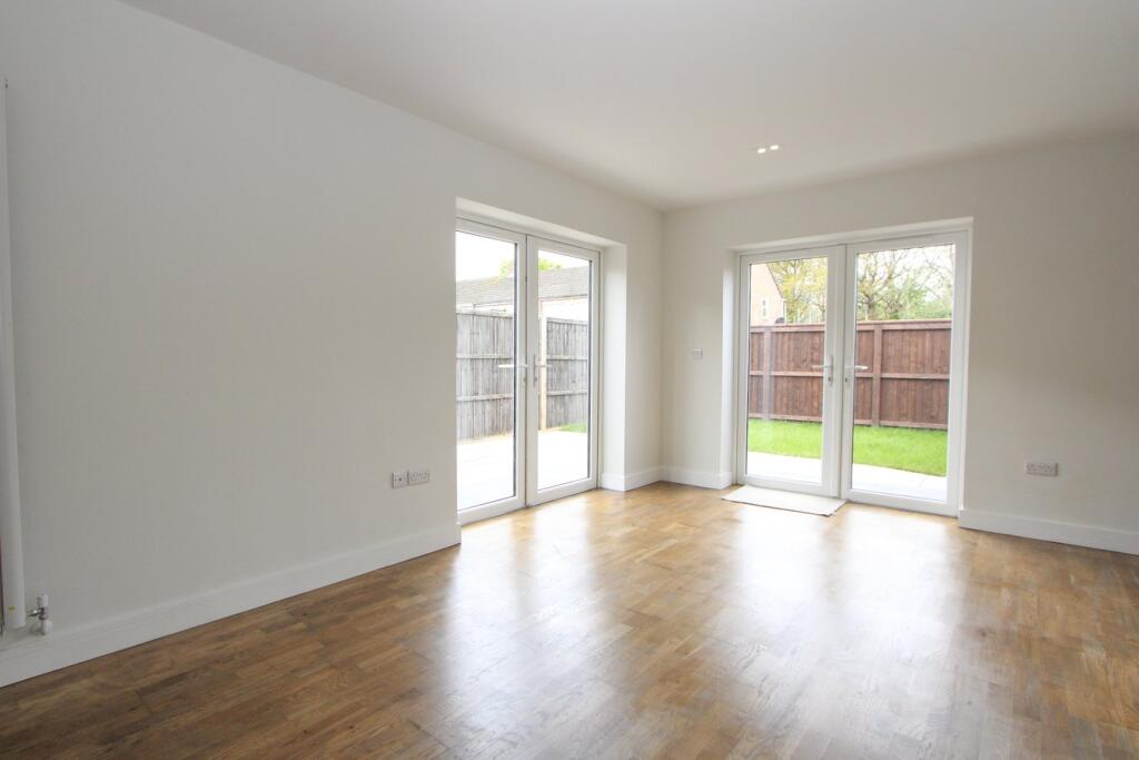 Additional image 7 of Highworth Crescent, Yate, BS37