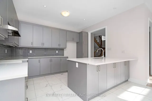 Additional image 10 of 18 Kessler Dr