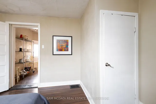 Additional image 9 of 194 Wellington St