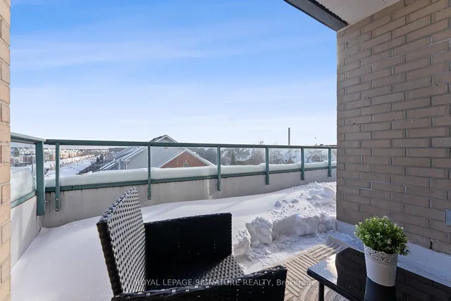 Additional image 17 of 1797 Queen St Unit 402