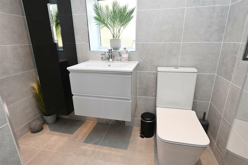 Additional image 17 of Ronaldshay Close, Richmond