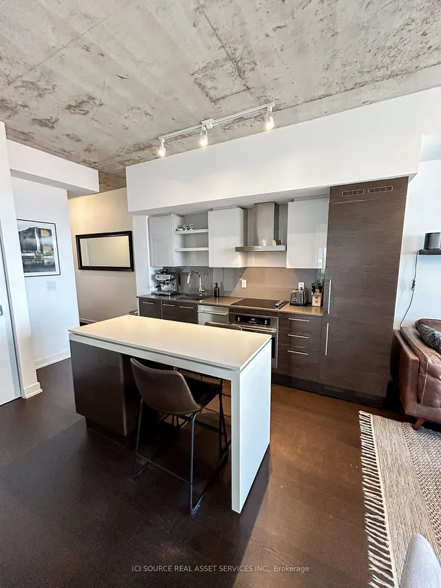 Additional image 6 of 1030 King St Unit 936