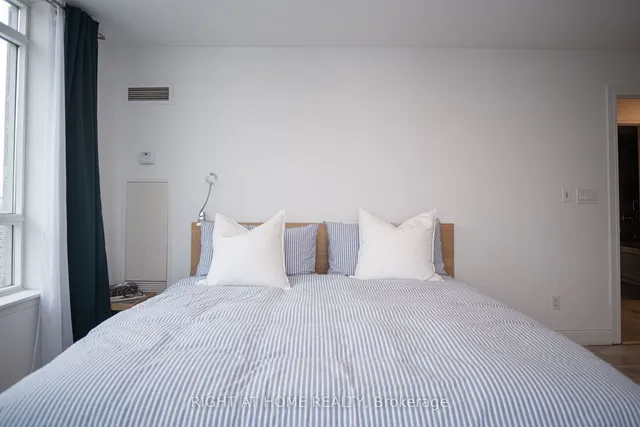 Additional image 28 of 16 Harrison Garden Blvd Unit 2402