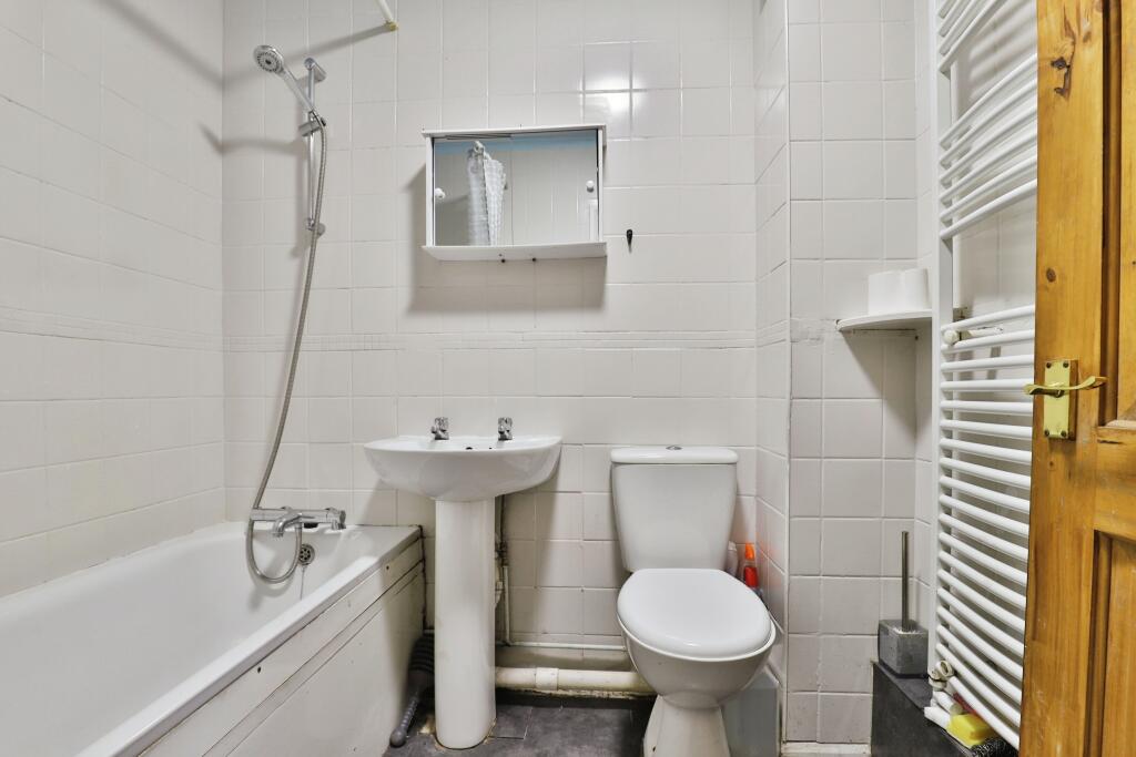 Additional image 11 of Aspen Gardens, Poole, Dorset, BH12