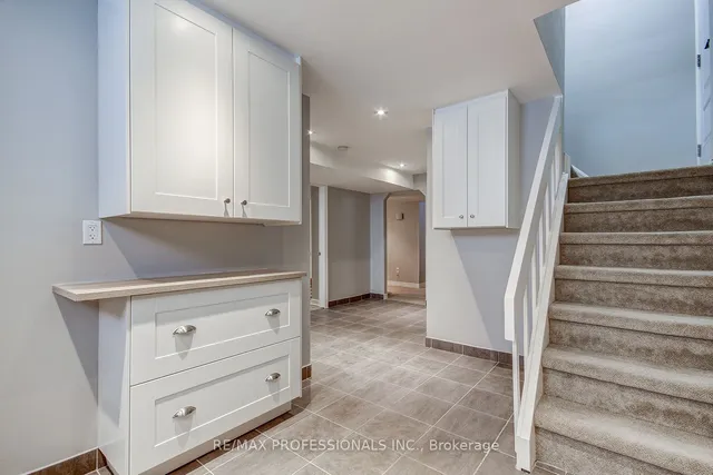 Additional image 30 of 57 Odessa Ave