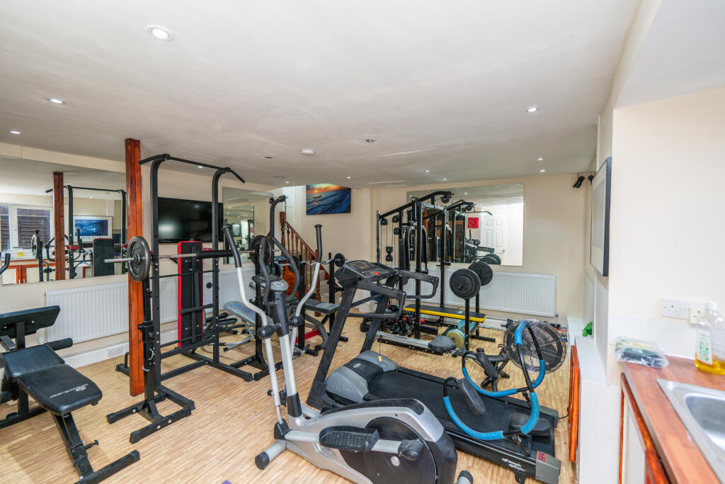 Additional image 72 of The Royal Hotel, 63 Broad Street, Fraserburgh, Aberdeenshire