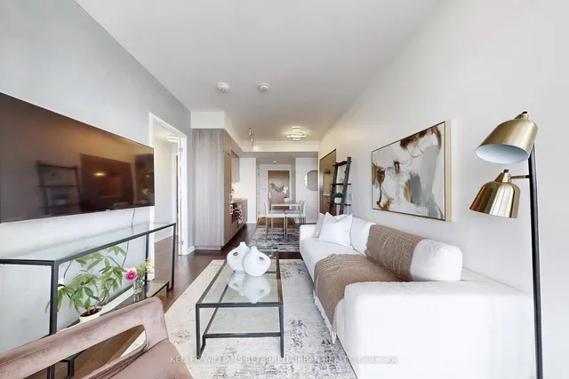 Additional image 11 of 15 Queens Quay Unit 1401