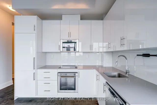 Additional image 6 of 460 Adelaide St Unit PH120