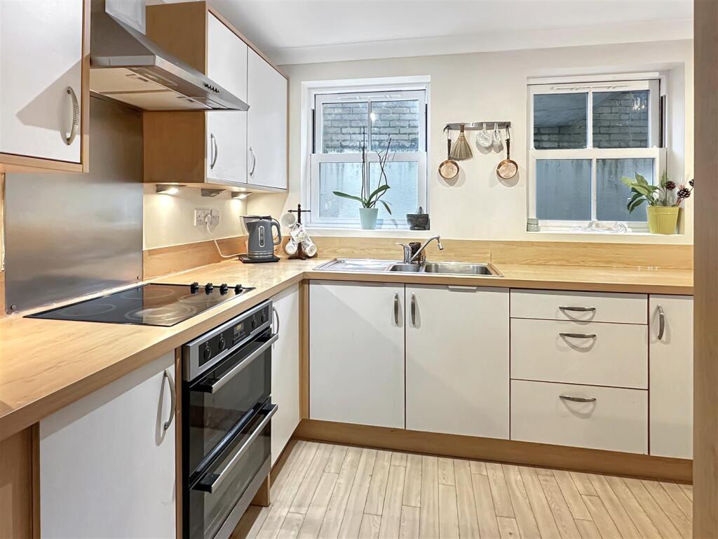 Additional image 6 of St. Matthews Gardens, Cambridge