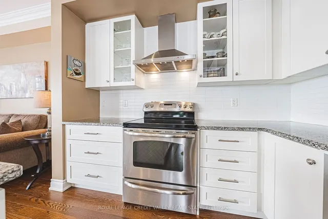 Additional image 18 of 1 Little Britain Cres