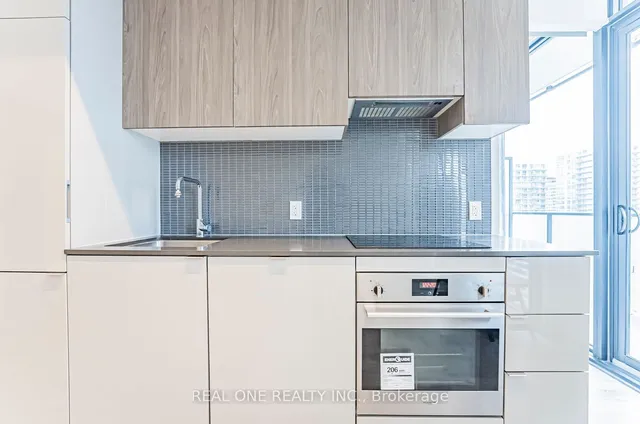 Additional image 14 of 161 Roehampton Ave Unit 2902