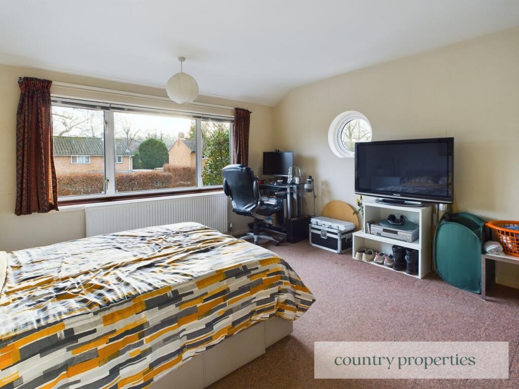 Additional image 5 of Knightsfield, Welwyn Garden City, AL8