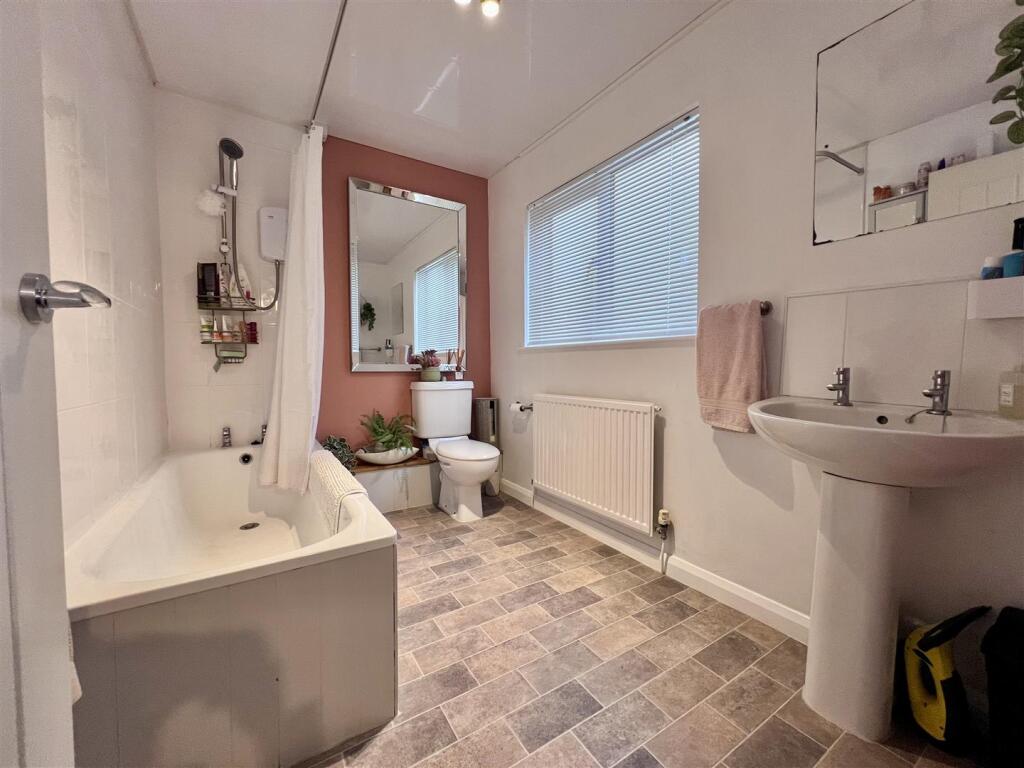 Additional image 18 of Burnell Close, Bidford-On-Avon, Alcester