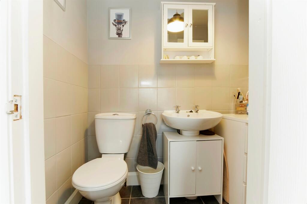 Additional image 8 of Fourlands Crescent, Bradford