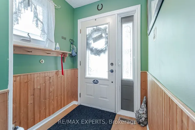 Additional image 6 of 28 Traverston Crt