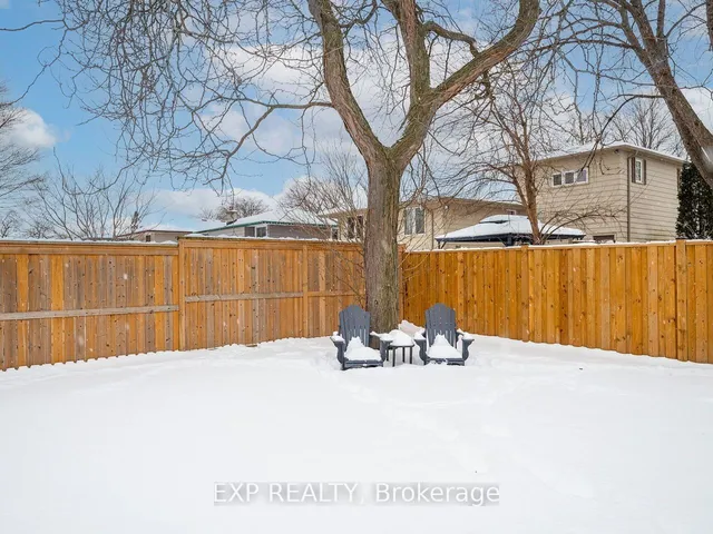 Additional image 35 of 3496 Caplan Cres