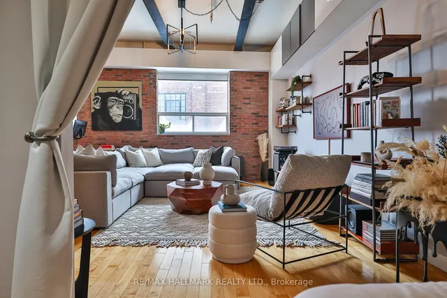 Additional image 17 of 326 Carlaw Ave Unit 215