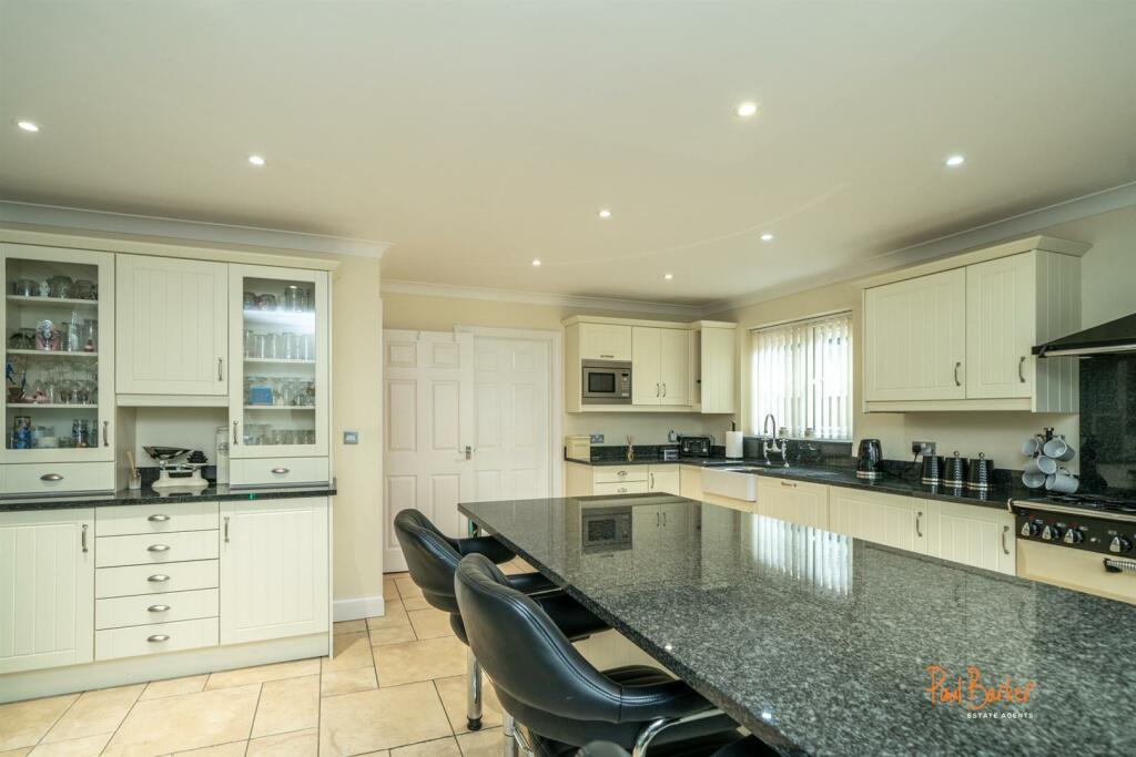 Additional image 9 of Park Street Lane, Park Street, St. Albans