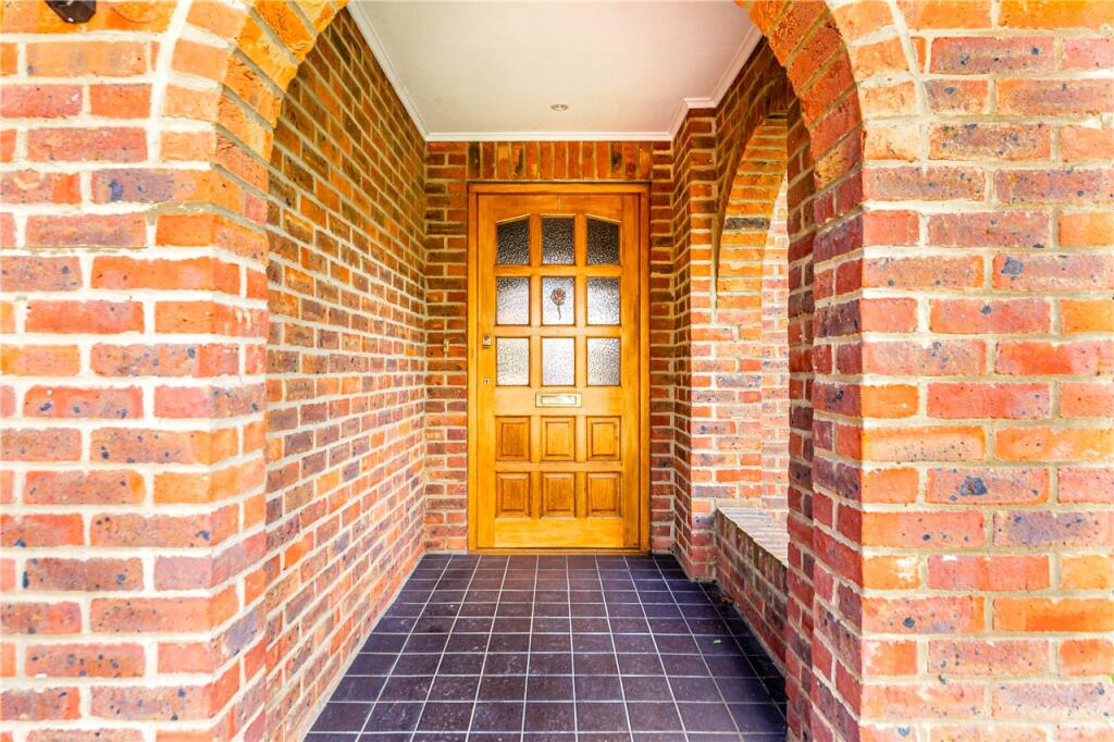 Additional image 20 of Redfield Close, Redbourn, Hertfordshire, AL3