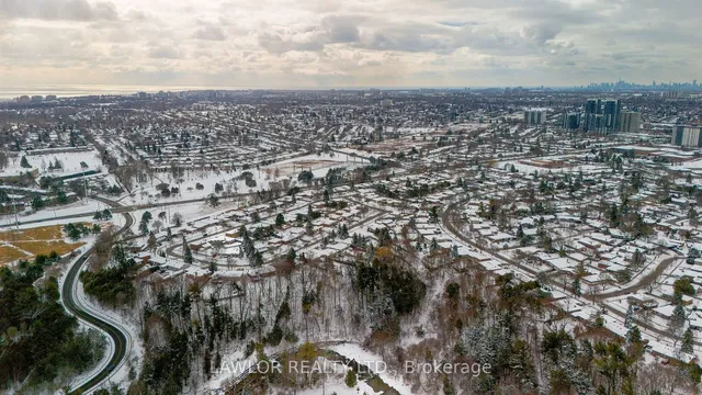 Additional image 12 of 74 Portico Dr