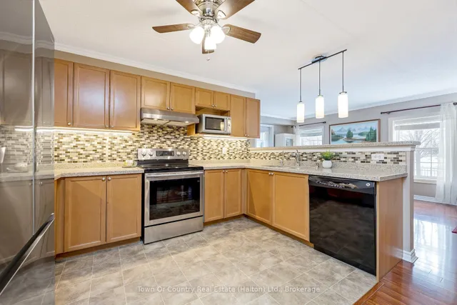 Additional image 7 of 1487 Maple Ave Unit 114