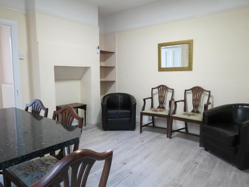 Additional image 4 of 5 bedroom Detached House in Charminster