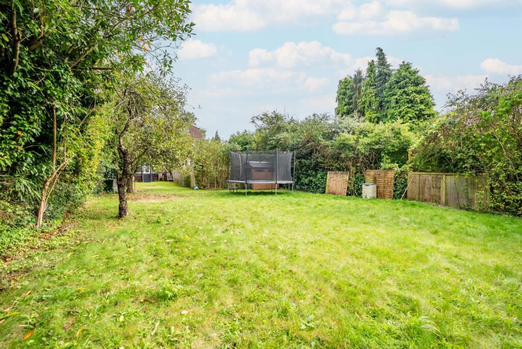 Additional image 20 of Mount Drive, Park Street, St. Albans, Hertfordshire, AL2