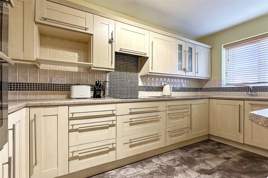 Additional image 15 of Dinsdale Gardens, Rustington, Littlehampton, West Sussex