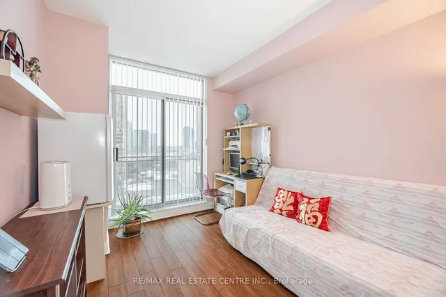 Additional image 19 of 5 Marine Parade Dr Unit 911