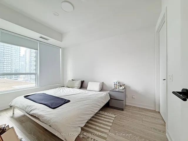 Additional image 8 of 108 Peter St Unit 1305