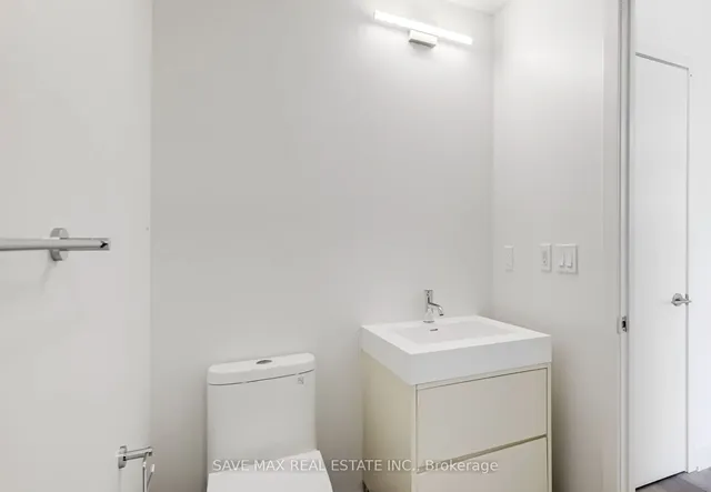 Additional image 6 of 9 Tecumseth St Unit PH 11