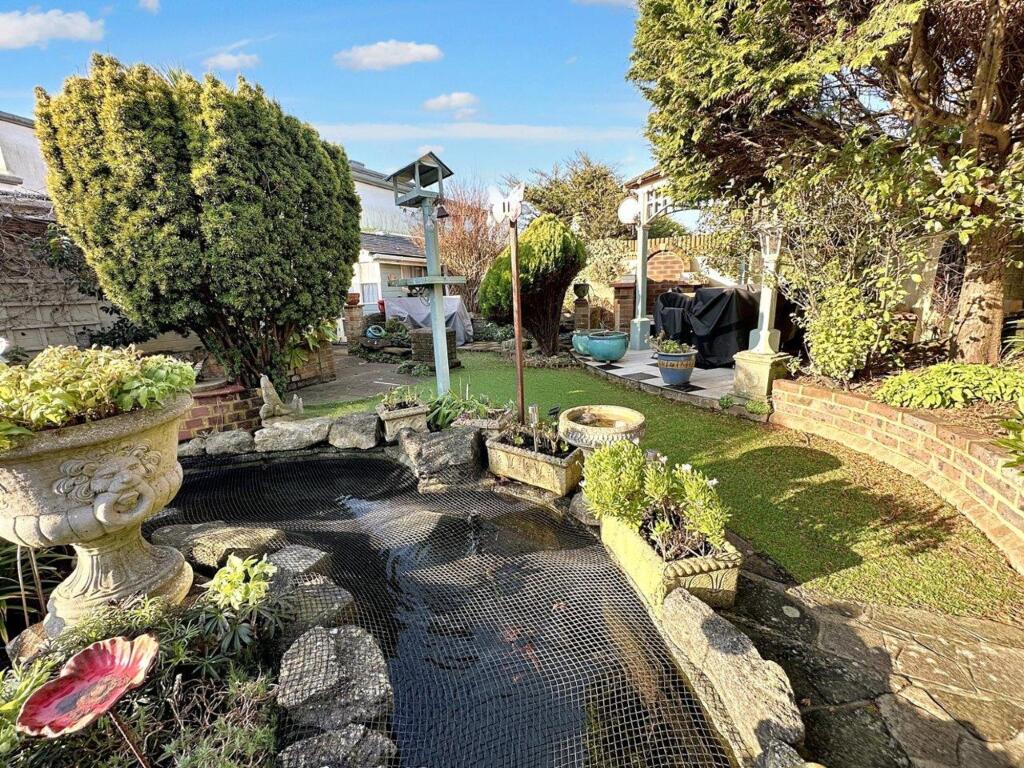 Additional image 38 of Bramber Avenue, Peacehaven, BN10 8HR