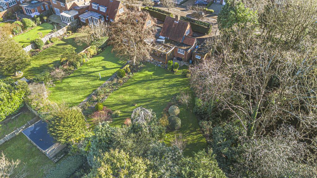 Additional image 25 of Elm Gardens, Welwyn Garden City, Hertfordshire, AL8