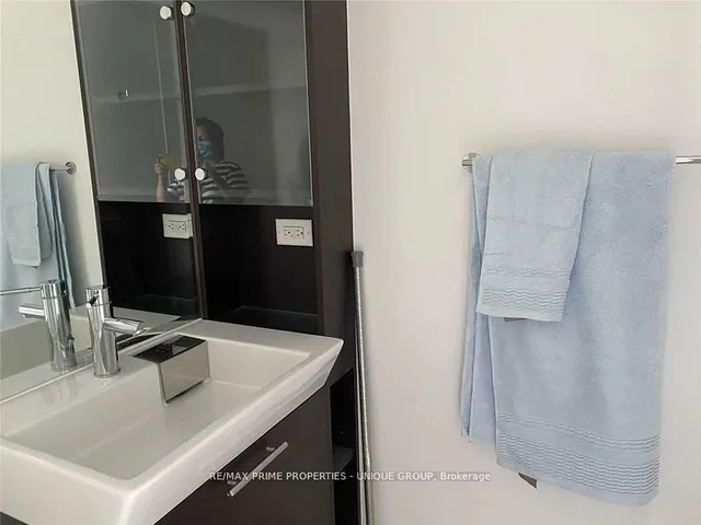 Additional image 13 of 386 Yonge St Unit 5316