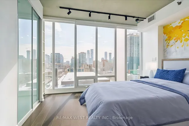 Additional image 10 of 220 George St Unit 903