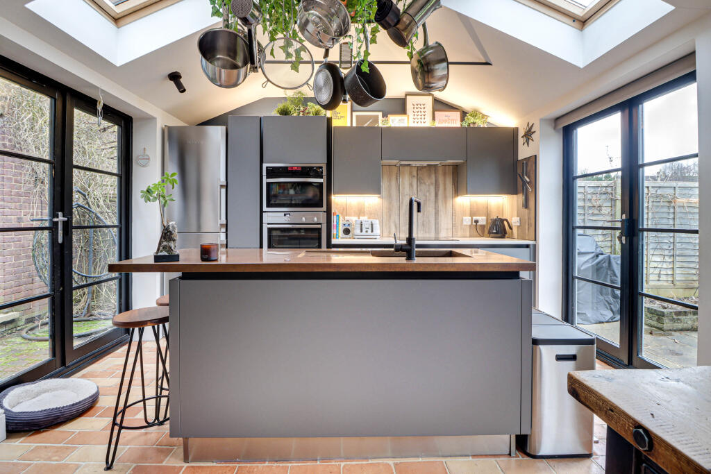 Additional image 6 of Luton Road, Harpenden, AL5