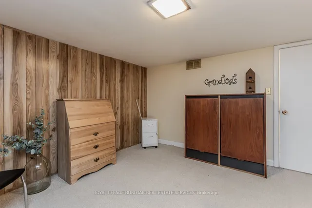 Additional image 40 of 993 Cloverleaf Dr