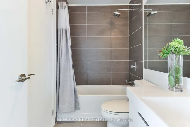 Additional image 28 of 478 King St Unit PH01