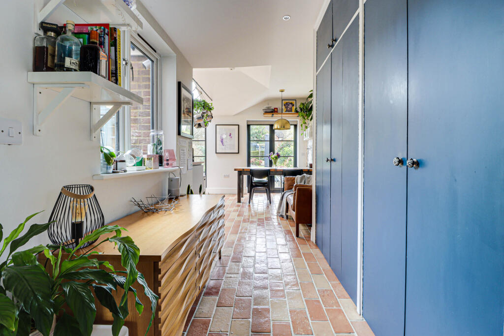 Additional image 8 of Luton Road, Harpenden, AL5