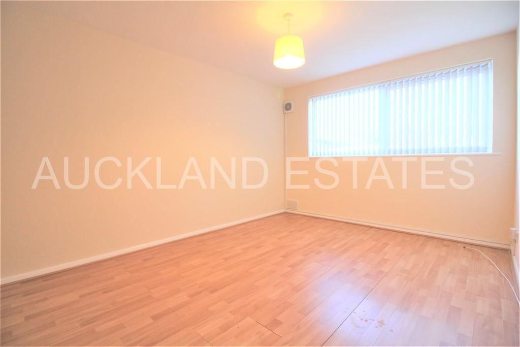 Additional image 4 of Alderman Close, Welham Green