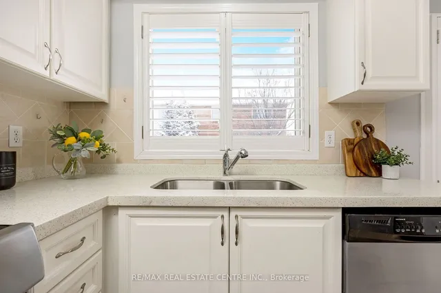 Additional image 17 of 468 Trudeau Dr