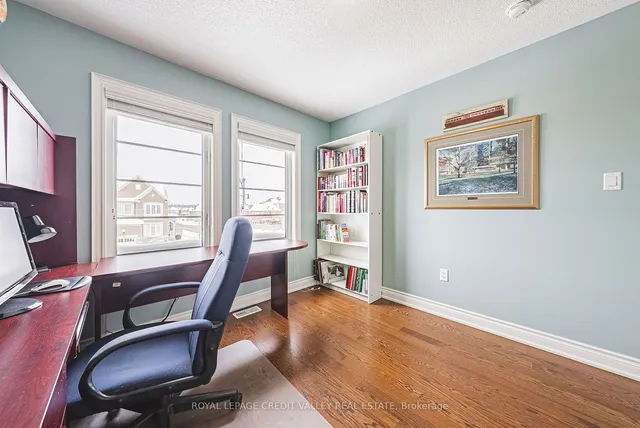 Additional image 33 of 1 Little Britain Cres
